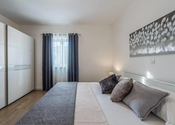 Vila Bajlo With Three Bedrooms Zadar
