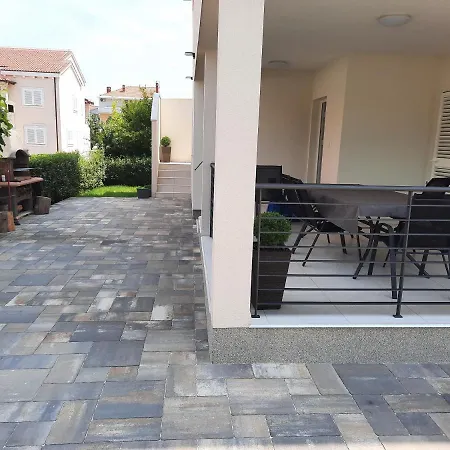 Bajlo With Three Bedrooms Vila