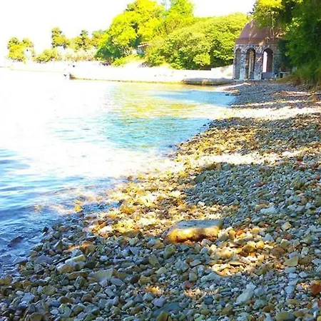 Bajlo With Three Bedrooms Zadar