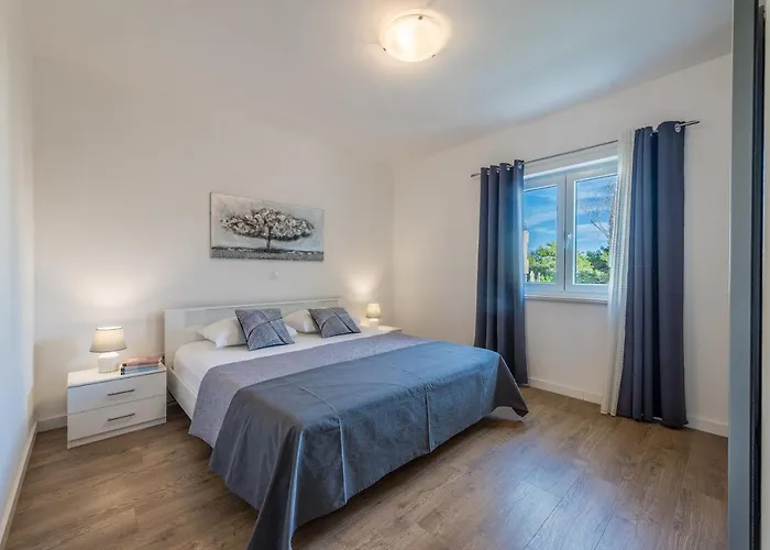 Bajlo With Three Bedrooms Vila *