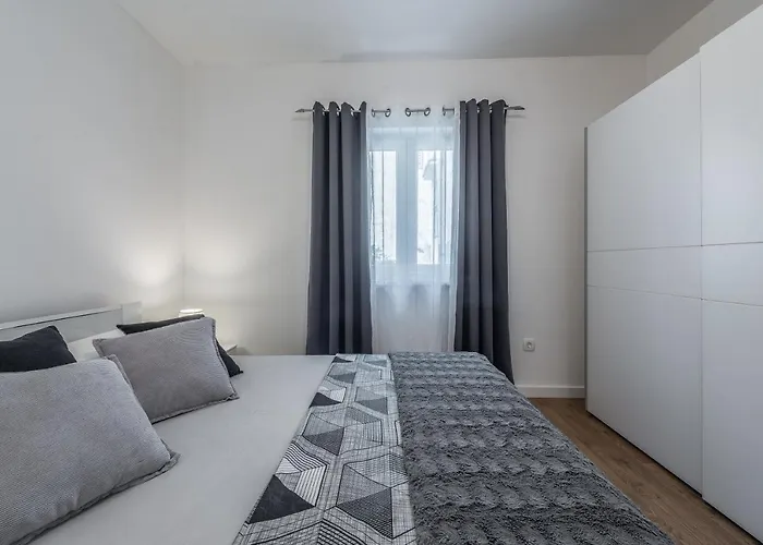 Bajlo With Three Bedrooms Vila *